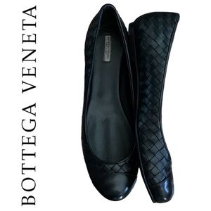 NWOT BOTTEGA VENETA SCARPA PELLE INTRECCIA Flats